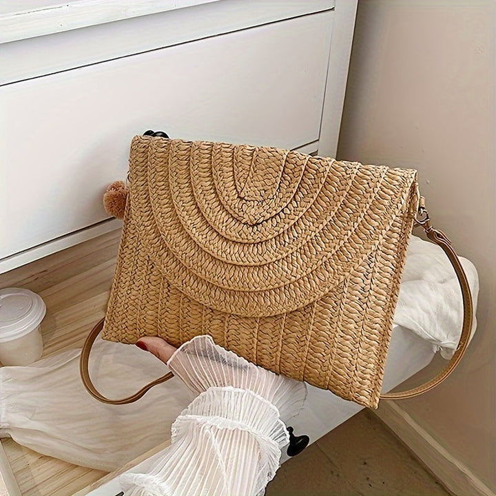The Scallop Woven Clutch